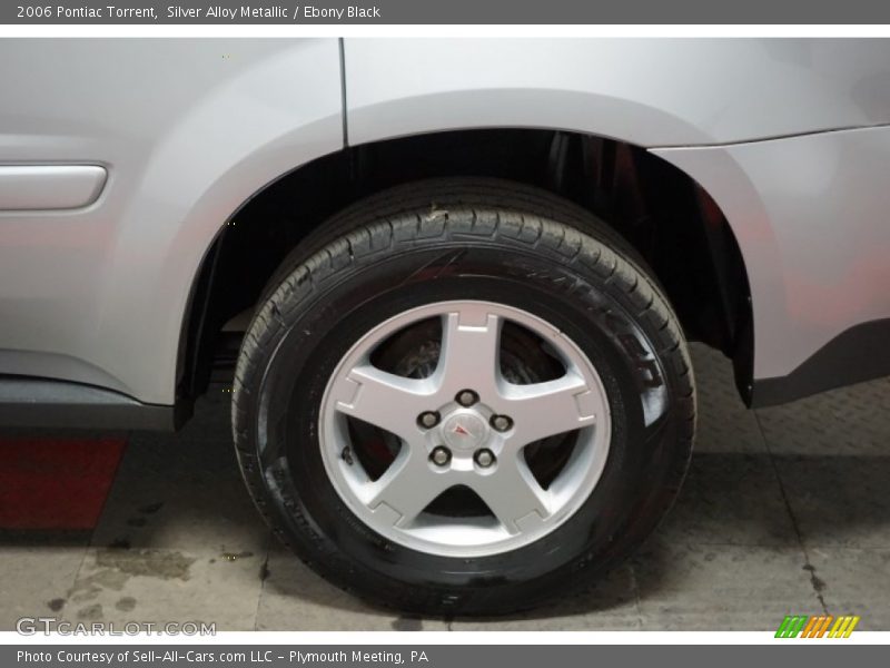Silver Alloy Metallic / Ebony Black 2006 Pontiac Torrent