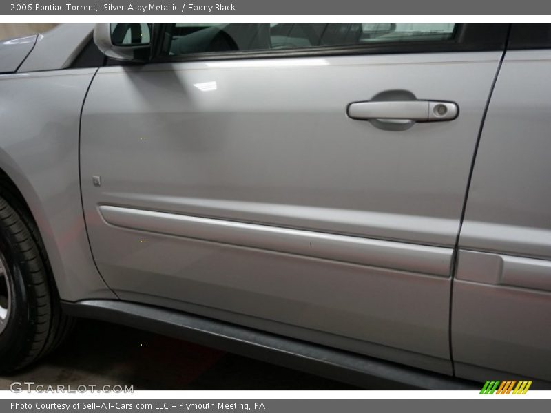 Silver Alloy Metallic / Ebony Black 2006 Pontiac Torrent