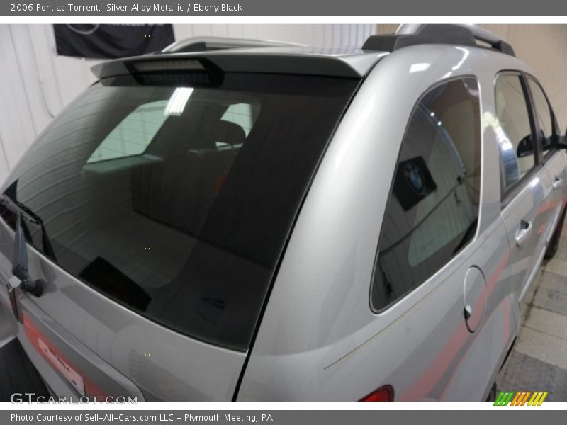 Silver Alloy Metallic / Ebony Black 2006 Pontiac Torrent