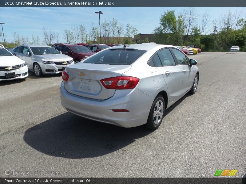 Silver Ice Metallic / Jet Black 2016 Chevrolet Cruze LS Sedan