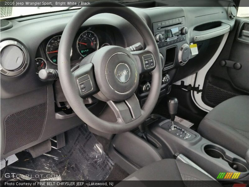 Bright White / Black 2016 Jeep Wrangler Sport