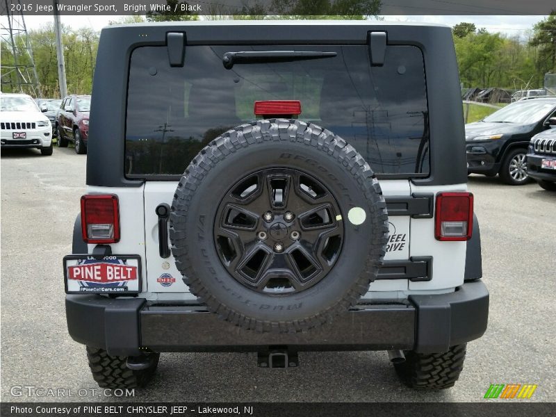 Bright White / Black 2016 Jeep Wrangler Sport