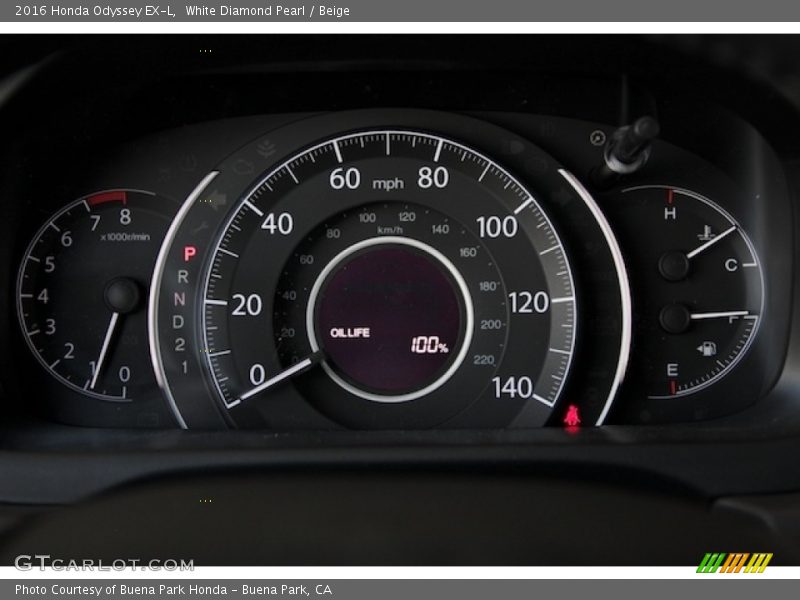 White Diamond Pearl / Beige 2016 Honda Odyssey EX-L