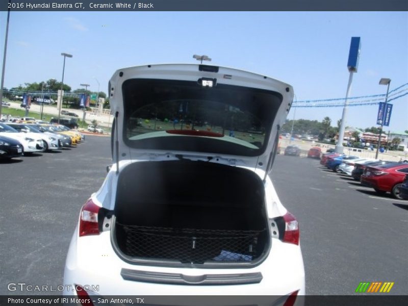 Ceramic White / Black 2016 Hyundai Elantra GT