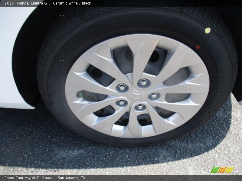 Ceramic White / Black 2016 Hyundai Elantra GT