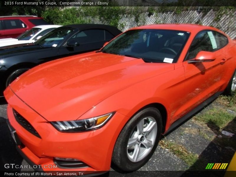 Front 3/4 View of 2016 Mustang V6 Coupe