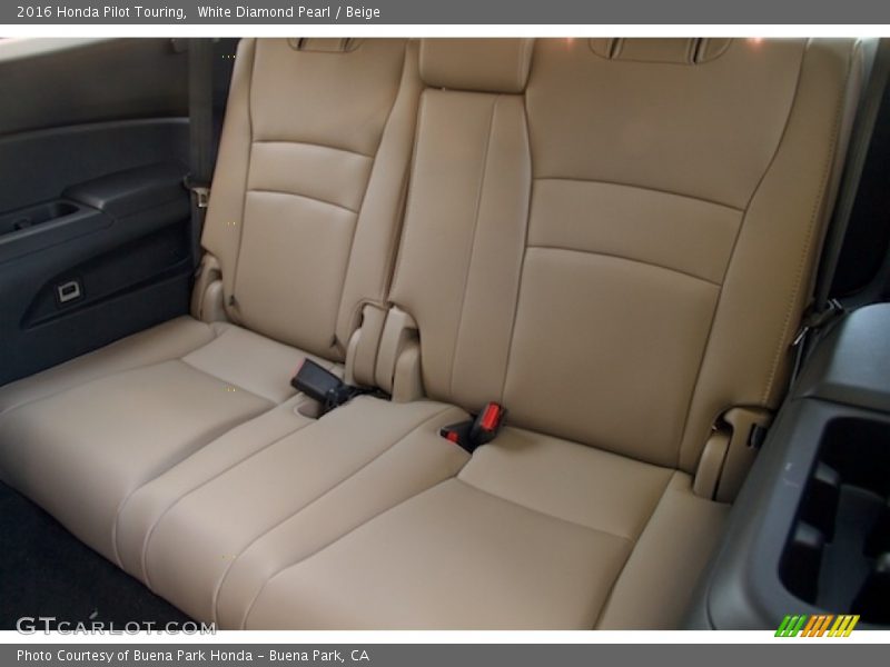White Diamond Pearl / Beige 2016 Honda Pilot Touring