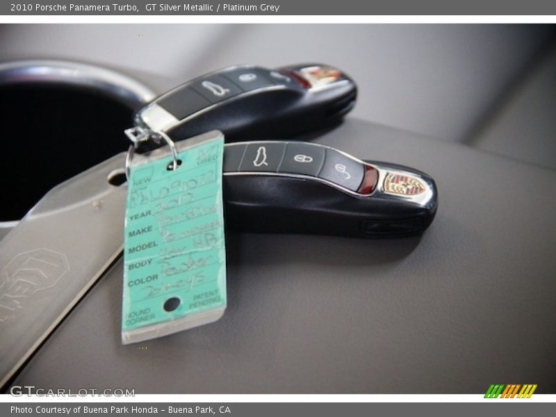 GT Silver Metallic / Platinum Grey 2010 Porsche Panamera Turbo