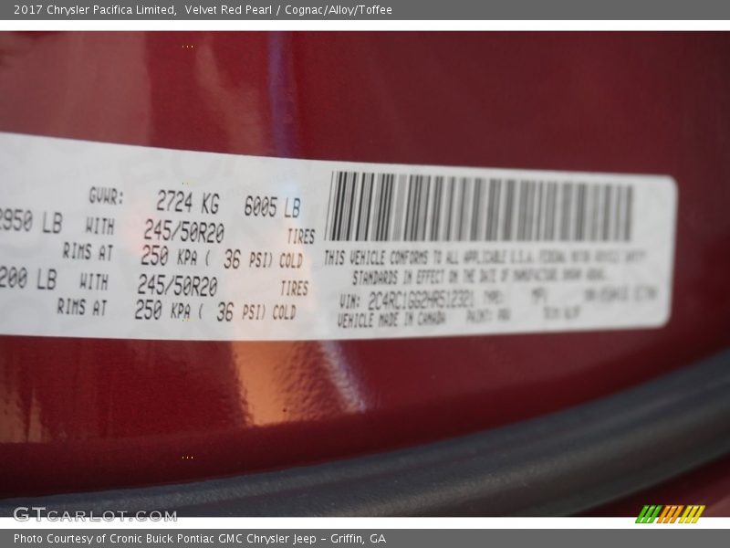 Velvet Red Pearl / Cognac/Alloy/Toffee 2017 Chrysler Pacifica Limited