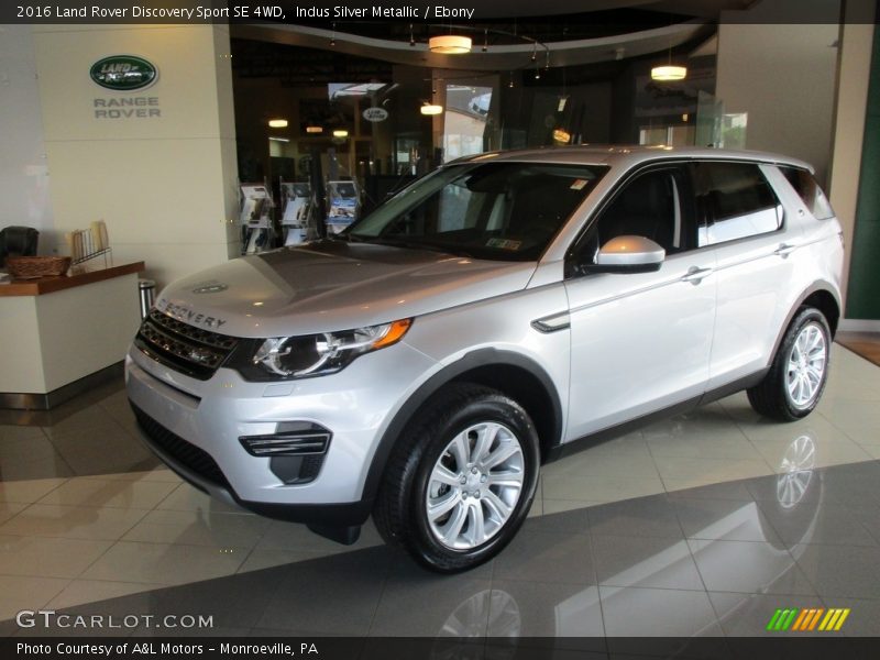 Indus Silver Metallic / Ebony 2016 Land Rover Discovery Sport SE 4WD