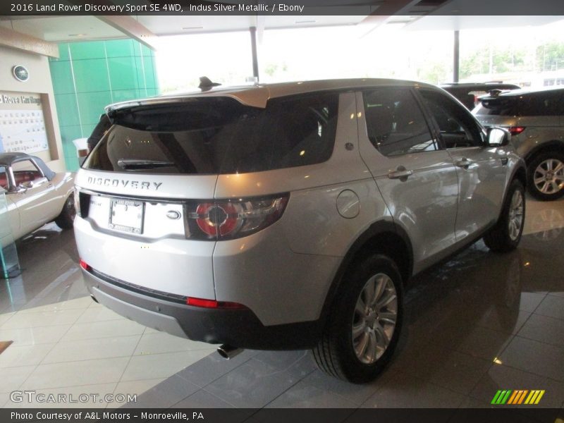Indus Silver Metallic / Ebony 2016 Land Rover Discovery Sport SE 4WD