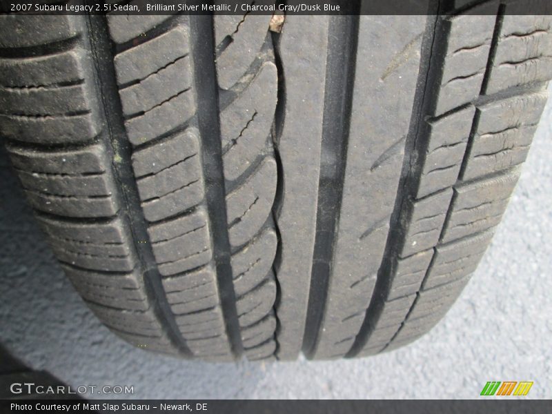 Brilliant Silver Metallic / Charcoal Gray/Dusk Blue 2007 Subaru Legacy 2.5i Sedan