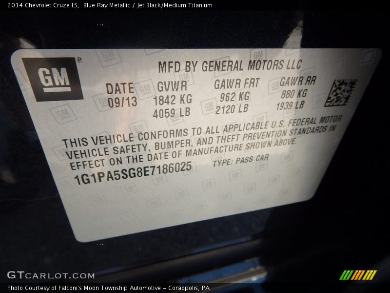 Blue Ray Metallic / Jet Black/Medium Titanium 2014 Chevrolet Cruze LS