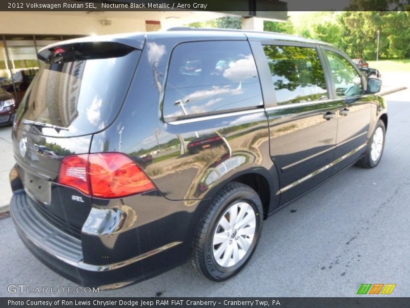 Nocturne Black Metallic / Aero Gray 2012 Volkswagen Routan SEL