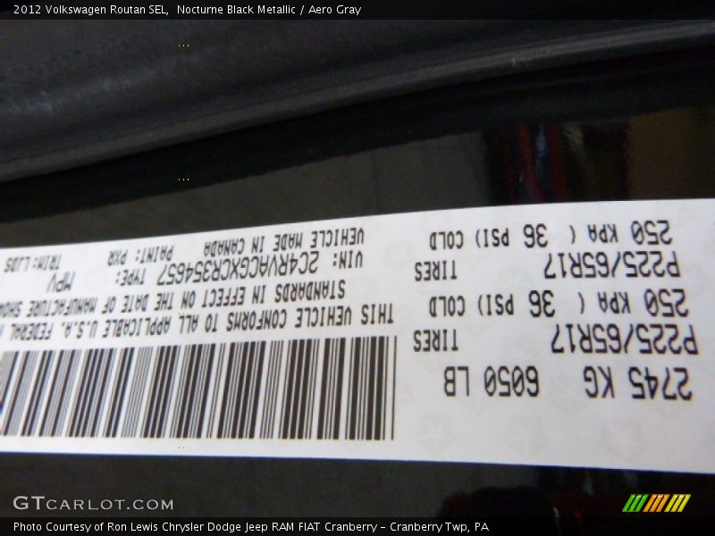 Nocturne Black Metallic / Aero Gray 2012 Volkswagen Routan SEL
