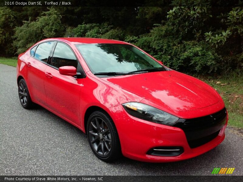 TorRed / Black 2016 Dodge Dart SE