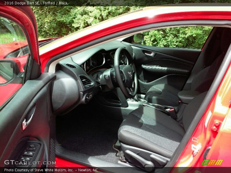 TorRed / Black 2016 Dodge Dart SE