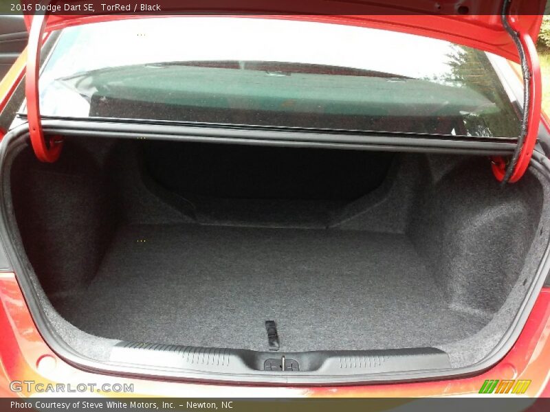 TorRed / Black 2016 Dodge Dart SE