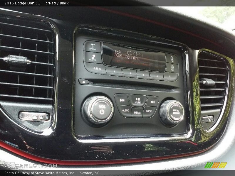 TorRed / Black 2016 Dodge Dart SE