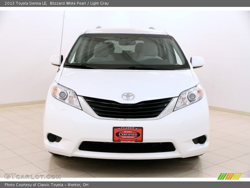 Blizzard White Pearl / Light Gray 2013 Toyota Sienna LE