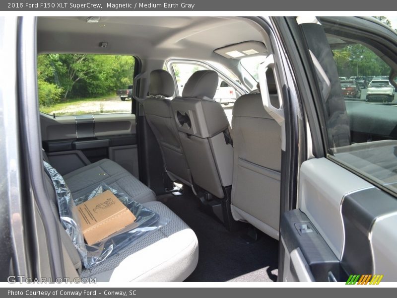 Magnetic / Medium Earth Gray 2016 Ford F150 XLT SuperCrew