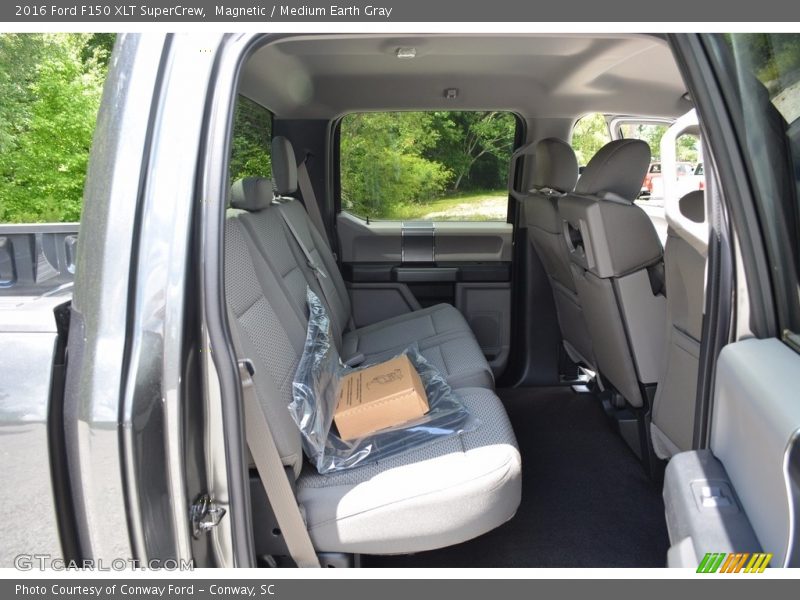 Magnetic / Medium Earth Gray 2016 Ford F150 XLT SuperCrew