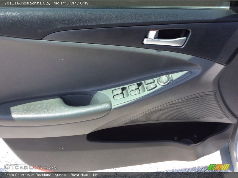 Radiant Silver / Gray 2011 Hyundai Sonata GLS