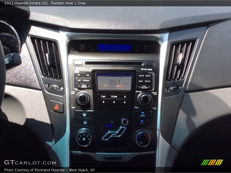 Radiant Silver / Gray 2011 Hyundai Sonata GLS