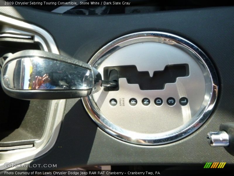 Stone White / Dark Slate Gray 2009 Chrysler Sebring Touring Convertible
