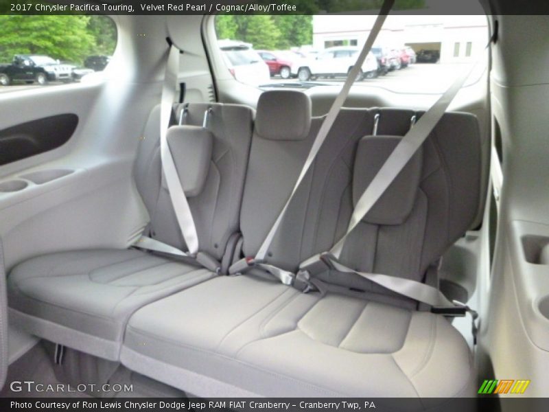 Velvet Red Pearl / Cognac/Alloy/Toffee 2017 Chrysler Pacifica Touring
