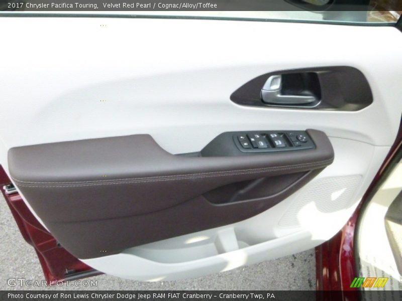 Velvet Red Pearl / Cognac/Alloy/Toffee 2017 Chrysler Pacifica Touring