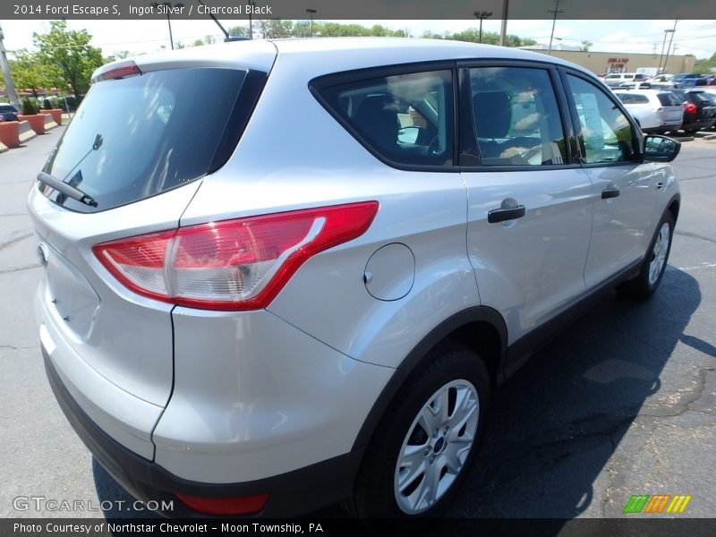 Ingot Silver / Charcoal Black 2014 Ford Escape S
