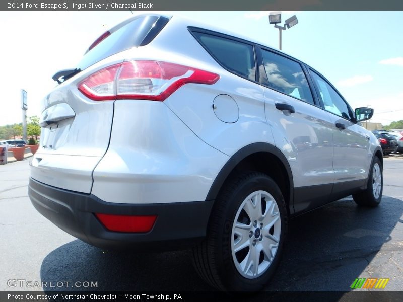 Ingot Silver / Charcoal Black 2014 Ford Escape S