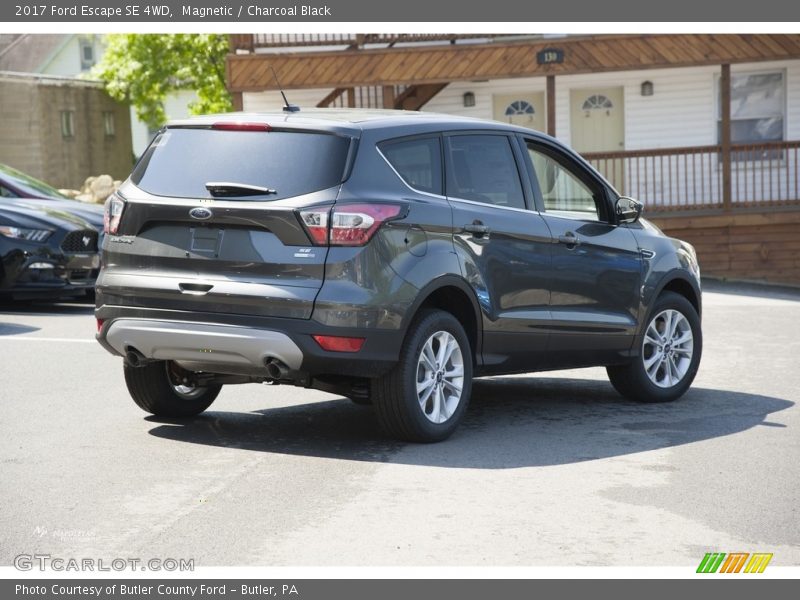 Magnetic / Charcoal Black 2017 Ford Escape SE 4WD