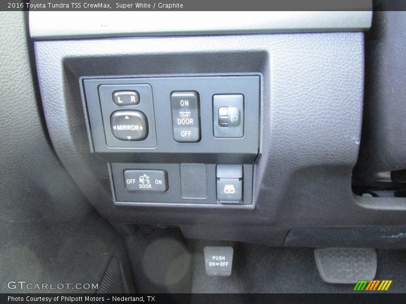 Super White / Graphite 2016 Toyota Tundra TSS CrewMax