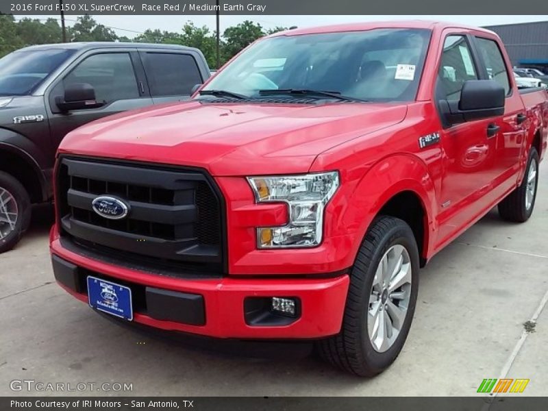 Race Red / Medium Earth Gray 2016 Ford F150 XL SuperCrew