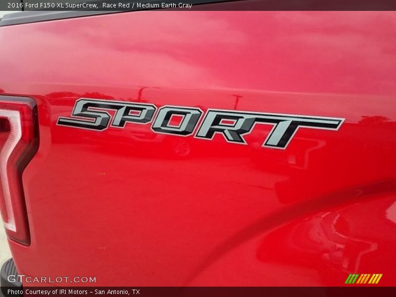 Race Red / Medium Earth Gray 2016 Ford F150 XL SuperCrew