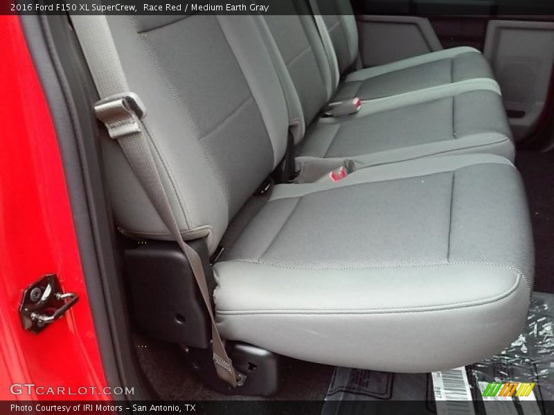 Race Red / Medium Earth Gray 2016 Ford F150 XL SuperCrew