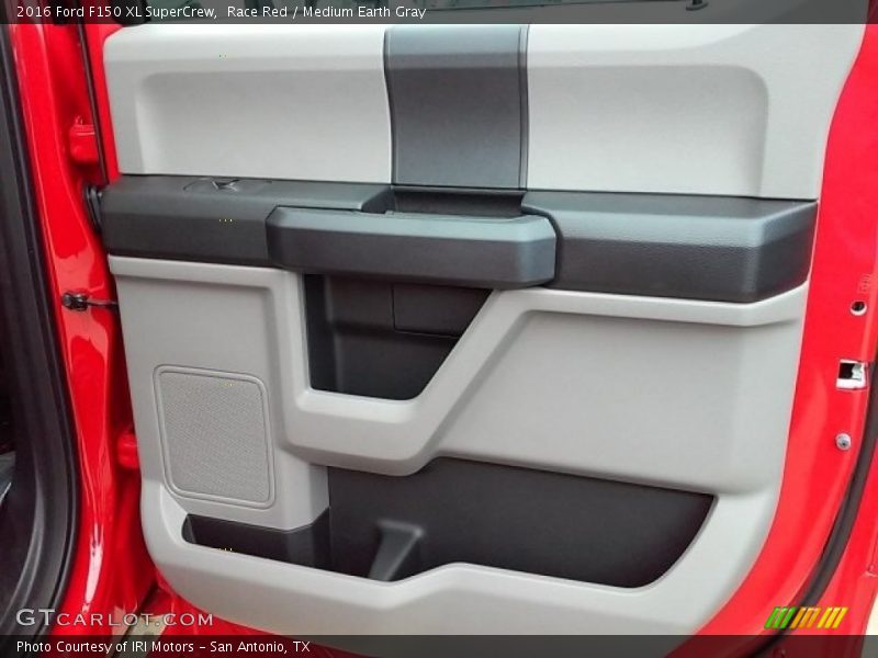 Race Red / Medium Earth Gray 2016 Ford F150 XL SuperCrew