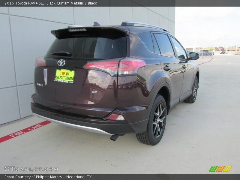 Black Currant Metallic / Black 2016 Toyota RAV4 SE