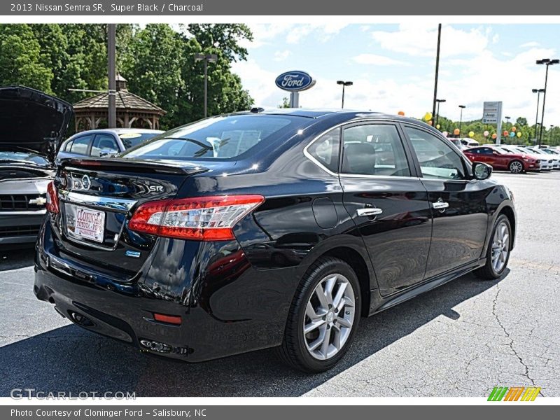 Super Black / Charcoal 2013 Nissan Sentra SR