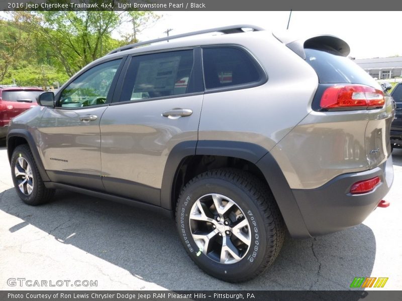 Light Brownstone Pearl / Black 2016 Jeep Cherokee Trailhawk 4x4