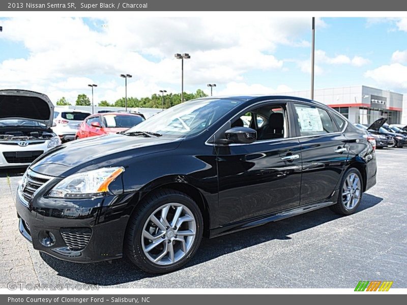 Super Black / Charcoal 2013 Nissan Sentra SR