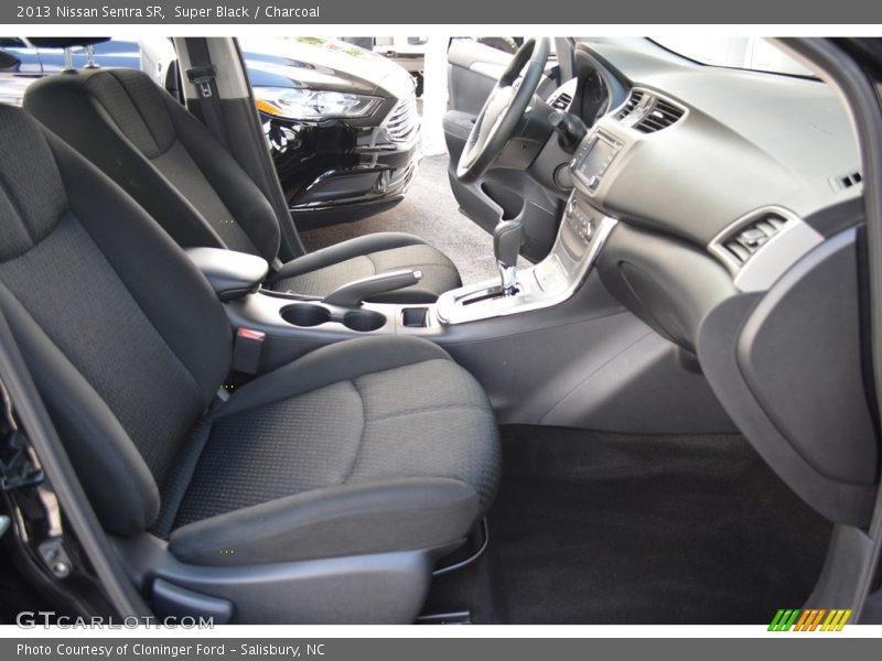 Super Black / Charcoal 2013 Nissan Sentra SR