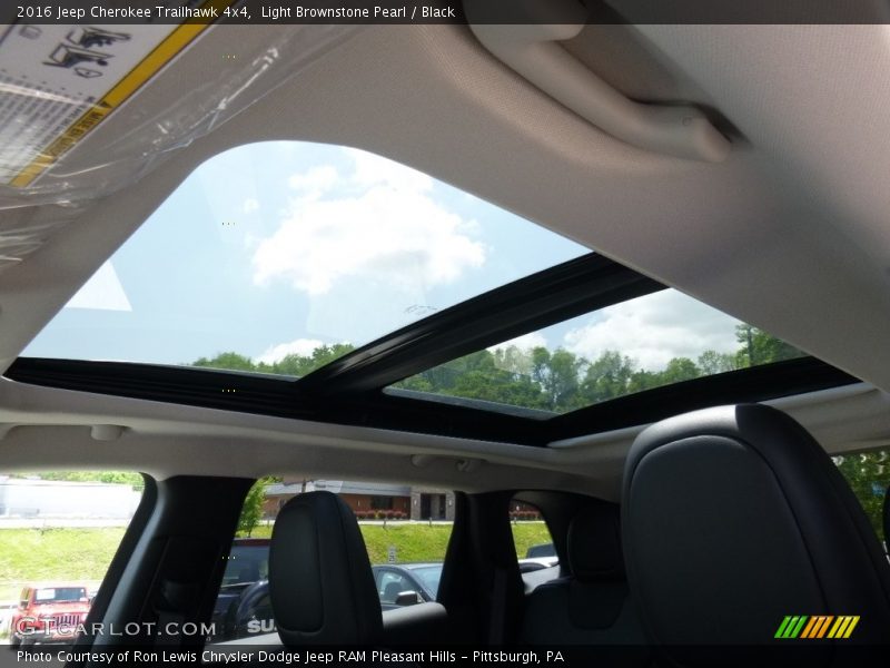 Light Brownstone Pearl / Black 2016 Jeep Cherokee Trailhawk 4x4