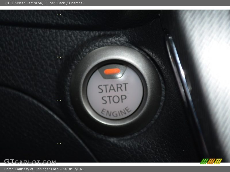 Super Black / Charcoal 2013 Nissan Sentra SR