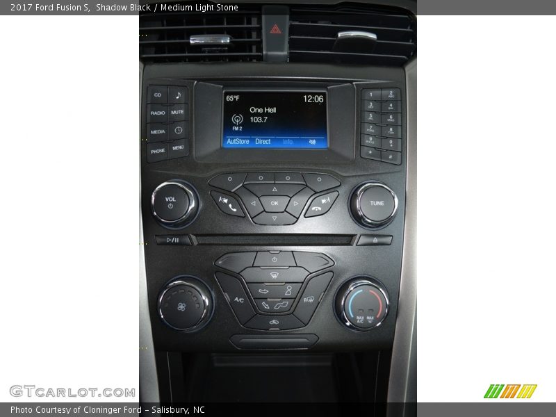Shadow Black / Medium Light Stone 2017 Ford Fusion S