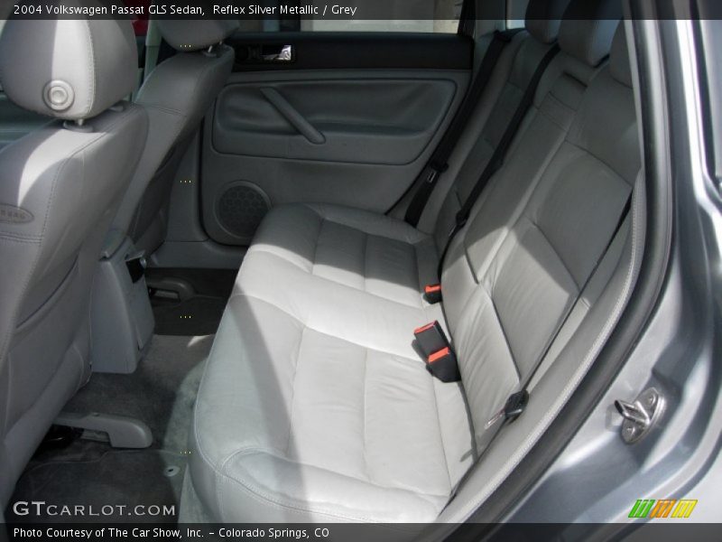Reflex Silver Metallic / Grey 2004 Volkswagen Passat GLS Sedan