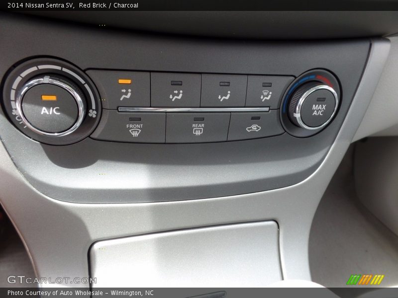Red Brick / Charcoal 2014 Nissan Sentra SV