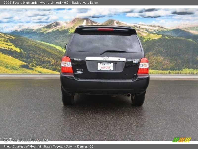 Black / Ivory Beige 2006 Toyota Highlander Hybrid Limited 4WD